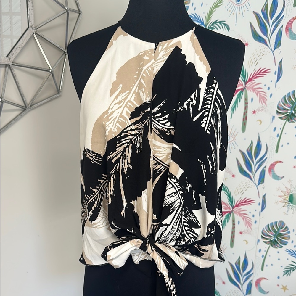 Black and Cream Sleeveless Tie Front Tank Top